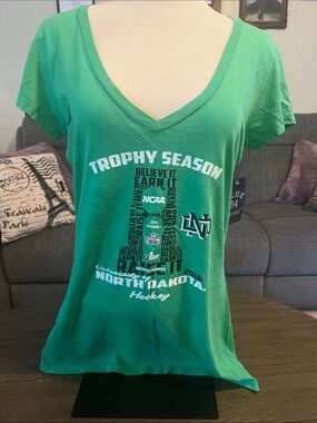 Blue 84 North Dakota Green V-Neck 'Trophy Season' Tee